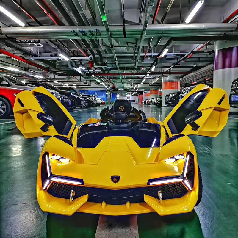 Xe điện trẻ em Lamborghini 2019-3 màu Vàng